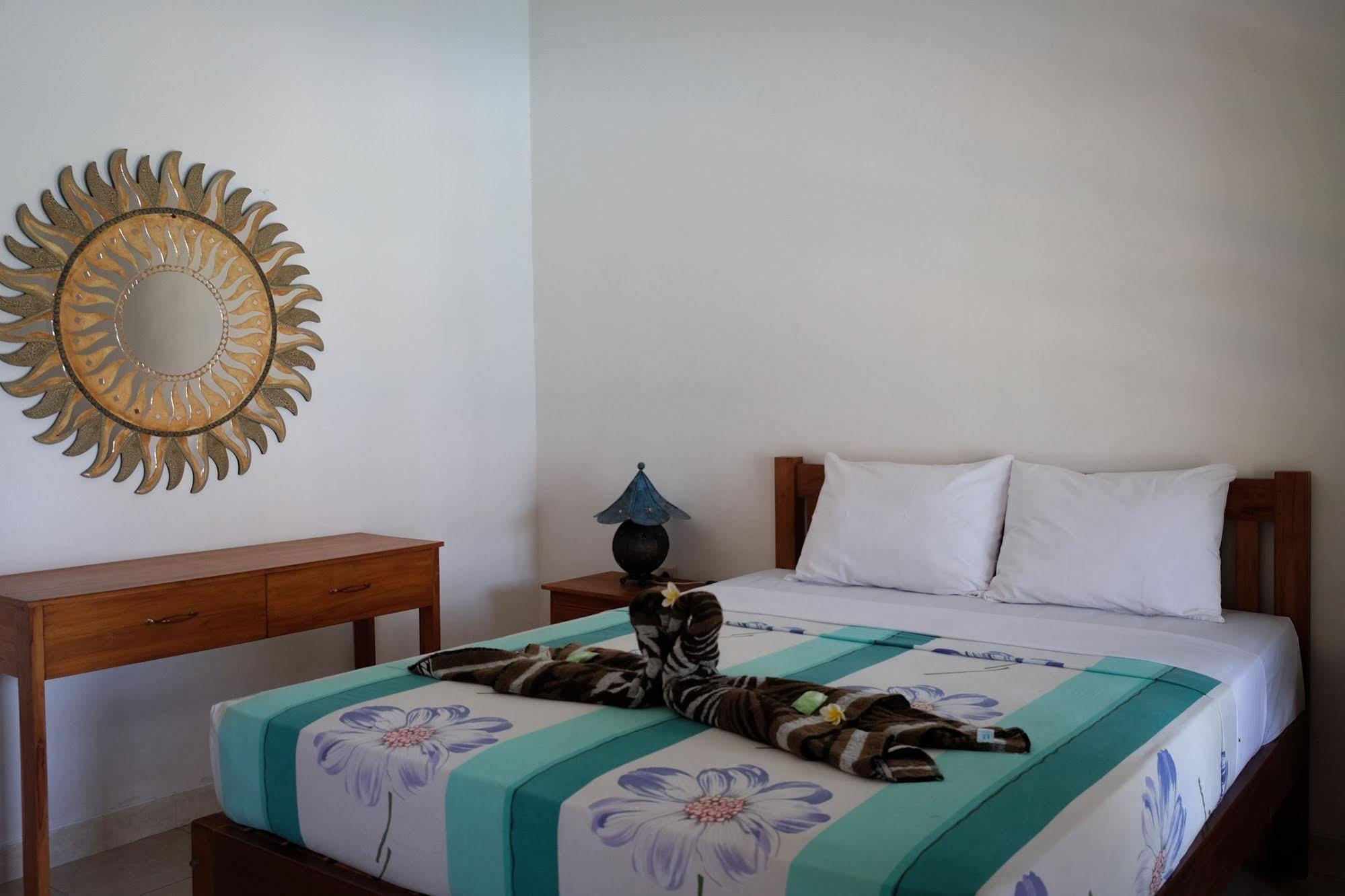 Bali Sunset Hotel ネガラ エクステリア 写真